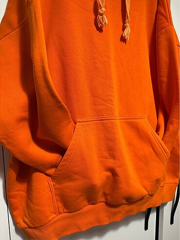 Kapşonlu sweatshirt - Görsel 4