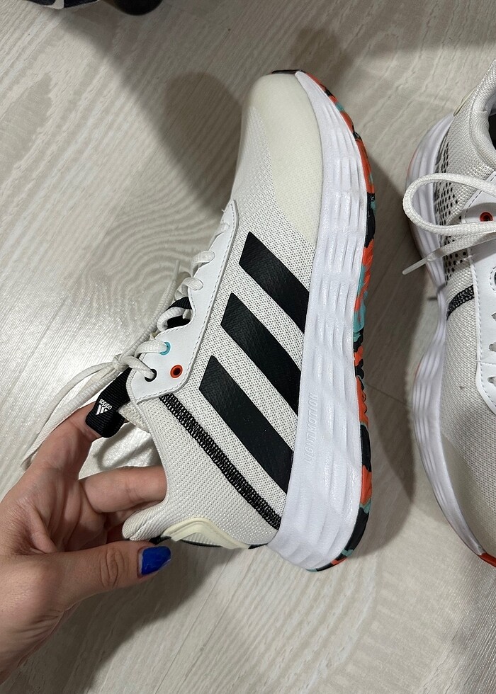 Adidas spor ayakkabı - Görsel 3