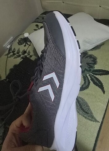 44 Beden Hummel spor ayakkabı