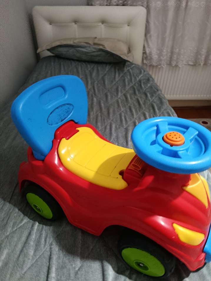 Renkli Çocuk Oyuncak Araba - Görsel 2