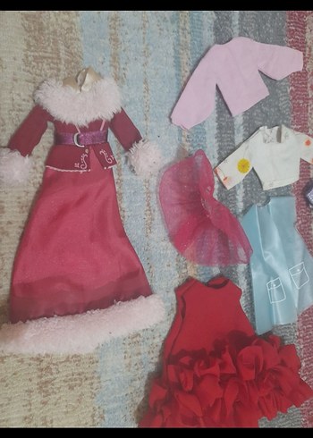 Barbie Çok Renkli Bebek Elbiseleri Seti