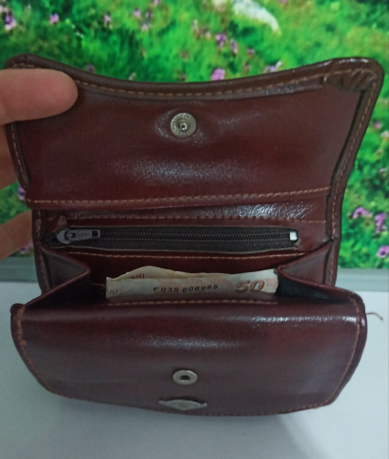 Kahverengi Deri Kadın Cüzdanı yanında kartlıkla birlikte - Görsel 2