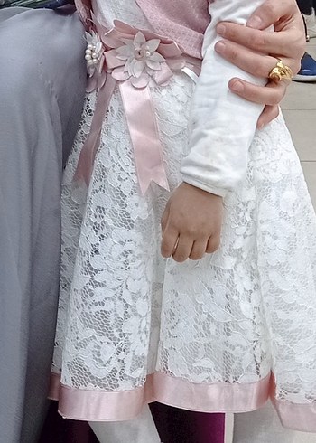 Dantel Detaylı Beyaz Kız Çocuk Elbise