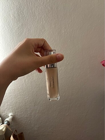 Beden Renk Loreal true match fondoten 1N