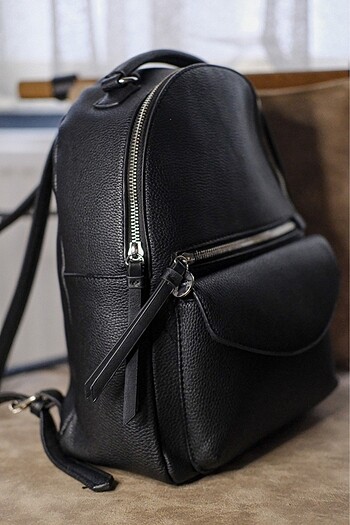  Beden Stradivarius sırt çantası + Hediye