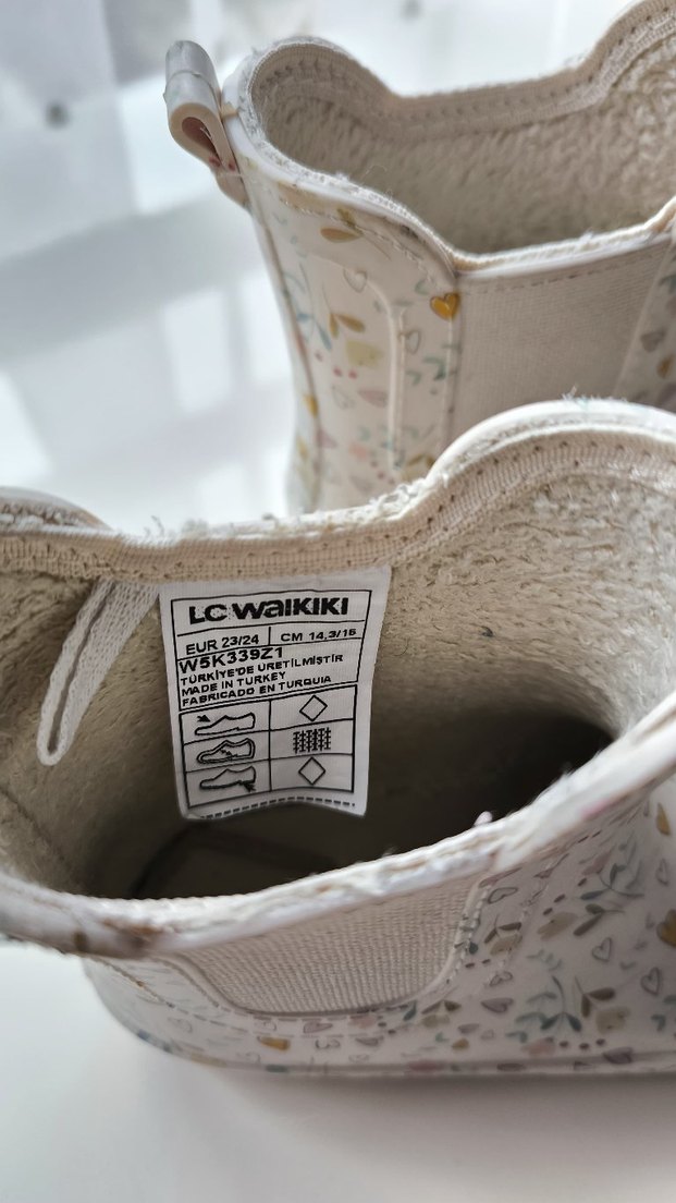 Kız Çocuk Beyaz Simli Baskılı Bot - Görsel 4