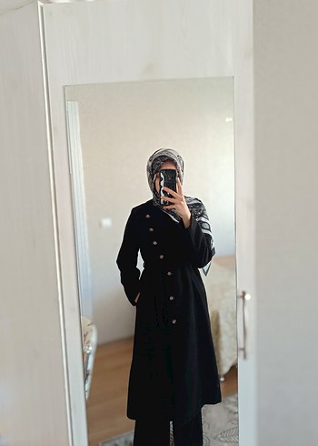 Düğmeli Siyah Uzun kaşe Kaban - Görsel 2