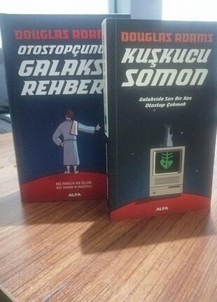 Otostopçunun Galaksi Rehberi ve Kuşkucu Somon 