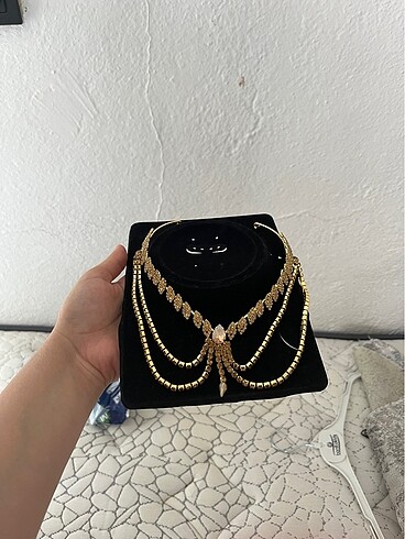 Gold alınlık taç