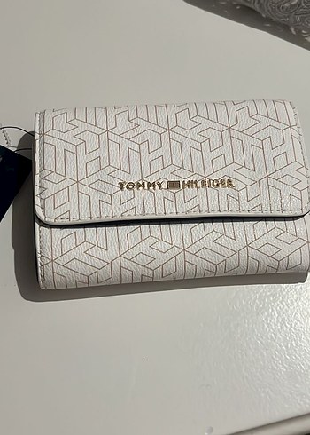  Beden Tommy Hilfiger Beyaz Deri Fermuarlı Cüzdan