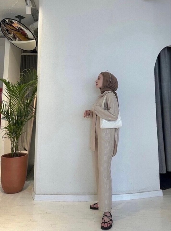 Açık kahverengi tesettür ikili takım - Görsel 3