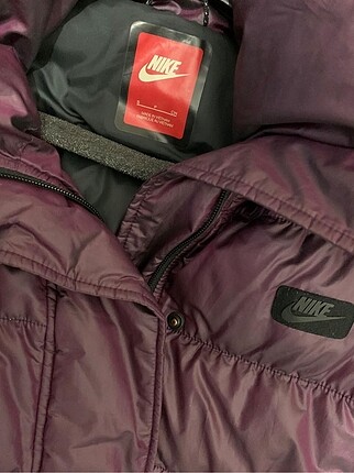 Nike Mont