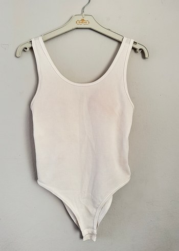 Beyaz Kolsuz Fitted Body