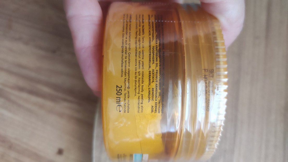 Diger Selülit Karşıtı ve Sıkılaştırıcı Vücut Peelingi 250ml - Görsel 2