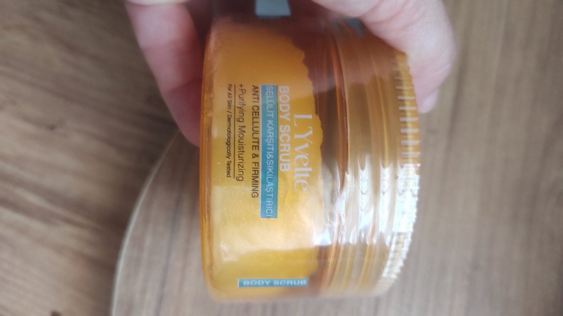 Diger Selülit Karşıtı ve Sıkılaştırıcı Vücut Peelingi 250ml - Görsel 3