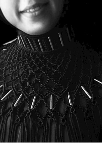 Siyah Gotik Kadın Pelerin - Görsel 2