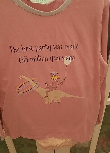 7 Yaş Beden Orjinal Penti mağazasından etiketli 7/8 yaş çok tatlı pijama tak