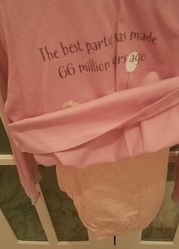 7 Yaş Beden çeşitli Renk Orjinal Penti mağazasından etiketli 7/8 yaş çok tatlı pijama tak