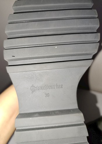 Stradivarius Haki Fermuarlı Kadın Çizme Bot - Görsel 4