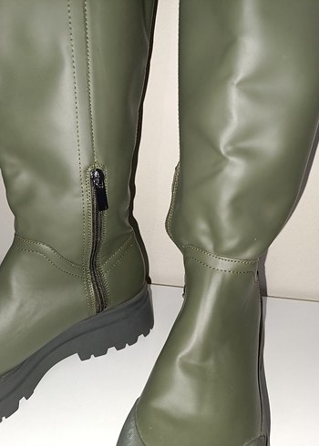 Stradivarius Haki Fermuarlı Kadın Çizme Bot - Görsel 3