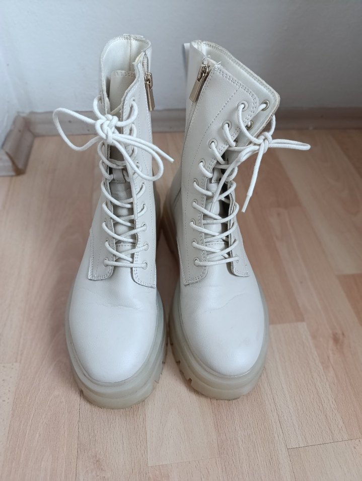 Stradivarius Bağcıklı Kadın Bot - Görsel 2