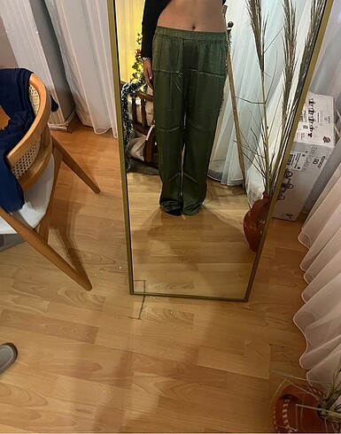l Beden haki Renk Zara saten pantolon