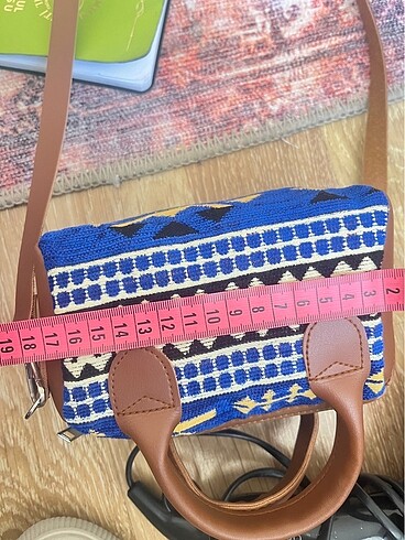 Beden Otantik kilim çanta ve Versace şal