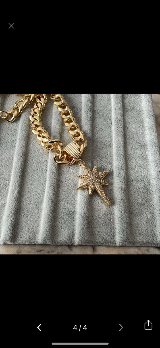 Zincir Detaylı Altın Renk Mini Kolye - Görsel 4