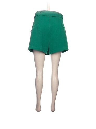 40 Beden Stradivarius Mini Şort %70 İndirimli.