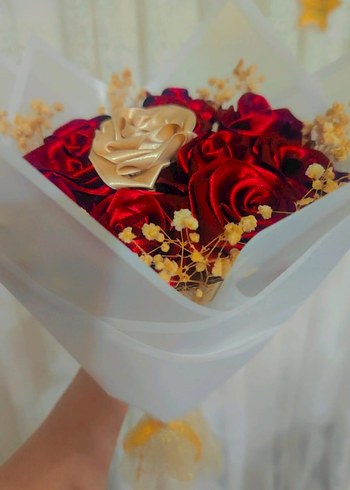 Bordo ve Krem Renkli Fırfırlı Gelin Buketi - Görsel 3