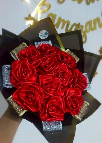 Kadın Kırmızı Çiçekli Broş Kurdeleli - Görsel 3