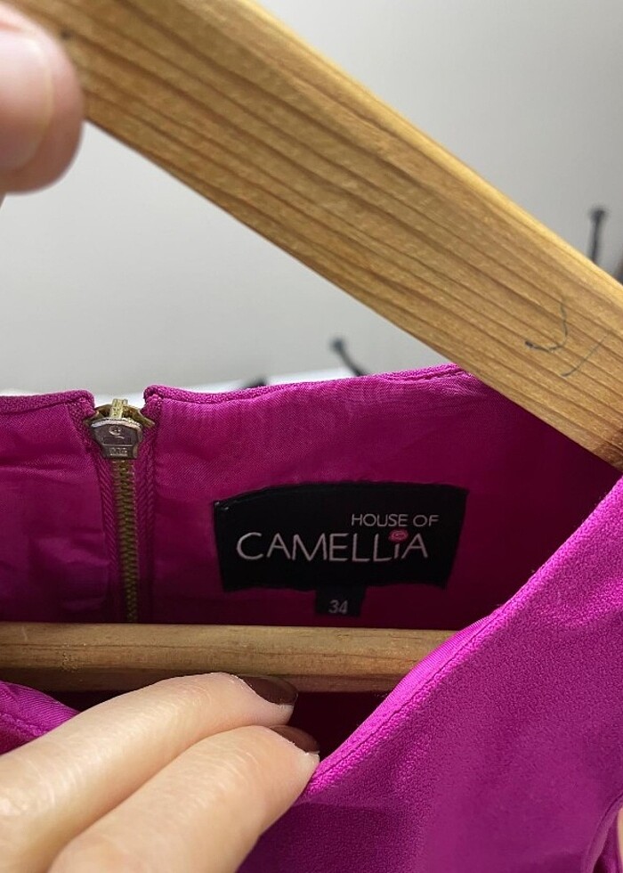 Şık ve dar kesim midi elbise - Görsel 3