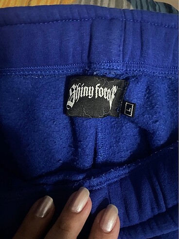 Bershka SHINY FORCE ESOFMAN