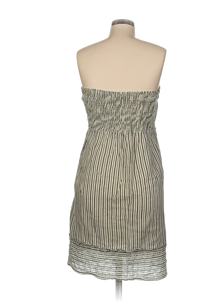 Bershka Kısa Elbise %70 İndirimli. - Görsel 3