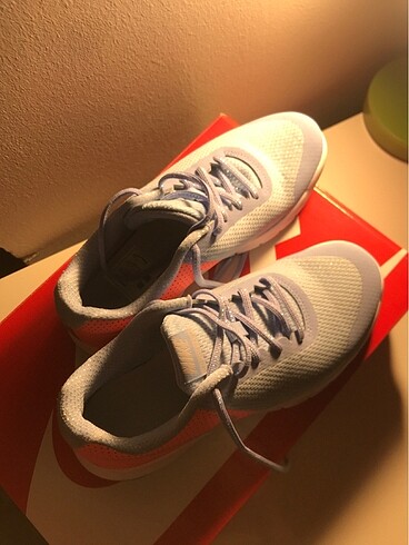 Nike Mike yeni 36 buçuk spor ayakkabı
