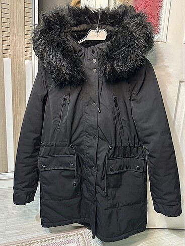 Zara kürklü mont