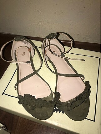 H&M sandalet