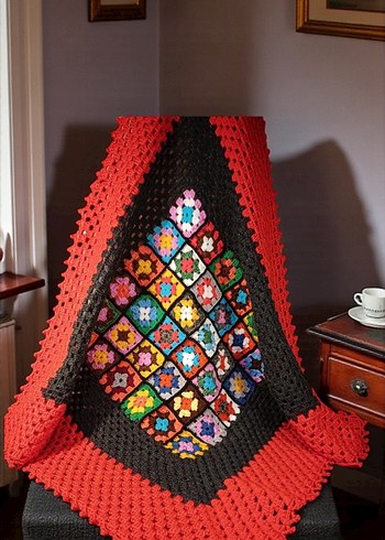 Çok Renkli Desenli Örgü Battaniye - Görsel 3