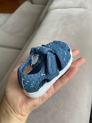 19 Beden lacivert Renk Vicco sandalet
