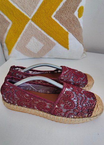 37 Beden bordo Renk Orijinal Versace Bordo Dantel Nakışlı Kadın Babet