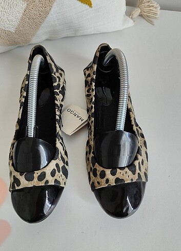 37 Beden siyah Renk Orijinal Mango leoparli babet