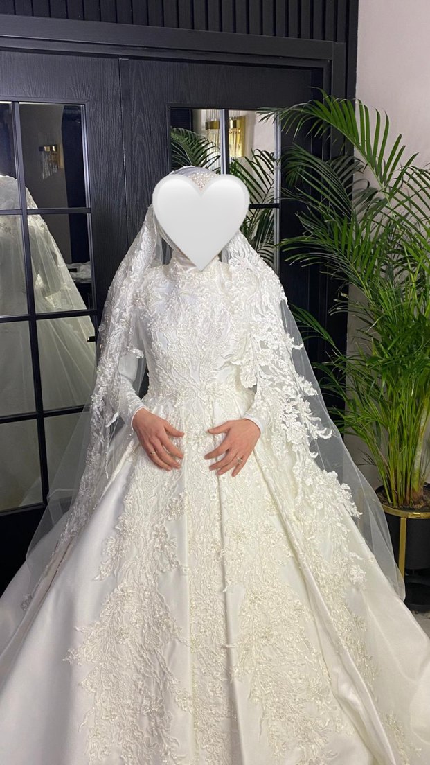 Yüksek Yakalı Uzun Kollu Prenses Gelinlik - Görsel 2