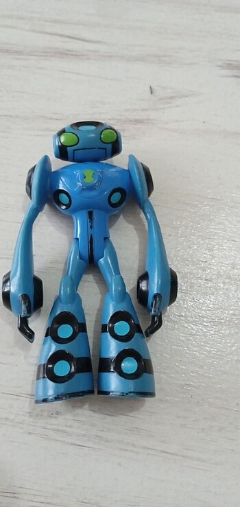 Benten ben 10 oyuncak figür