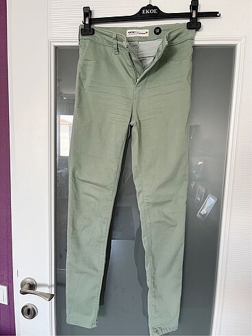 34 Beden yeşil Renk Koton mint yeşili pantolon