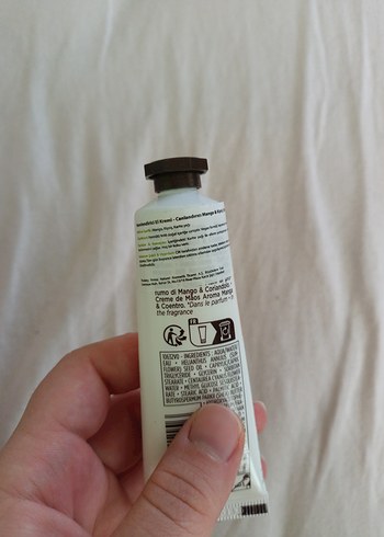 Beden Renk Canlandırıcı Mango Kişniş Vegan El Kremi 30ml