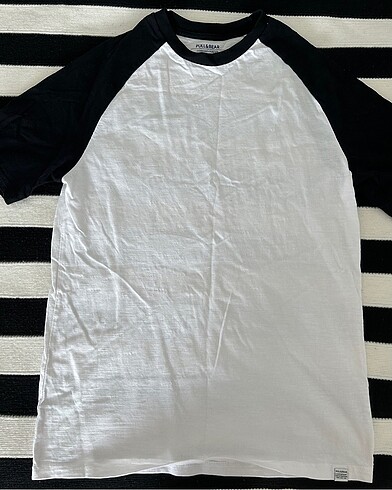 pull&bear siyah beyaz tshirt