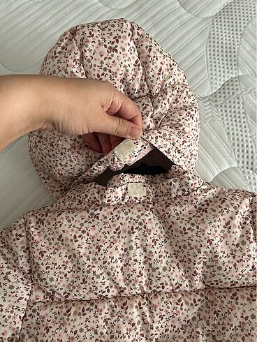 12-18 Ay Beden çeşitli Renk H&M 12-18 aylik cicekli mont