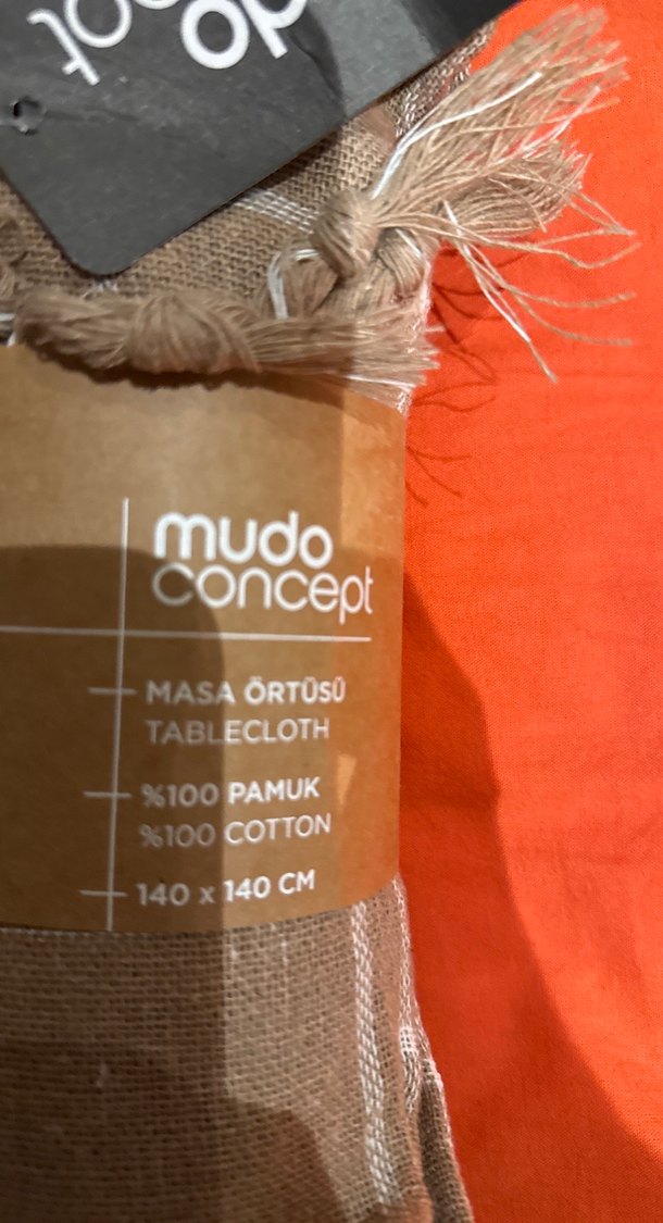 Mudo Concept Pamuklu Püsküllü Masa Örtüsü 140x140 - Görsel 2