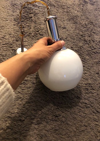 Beyaz Cam Küre Avize Lambası - Görsel 4