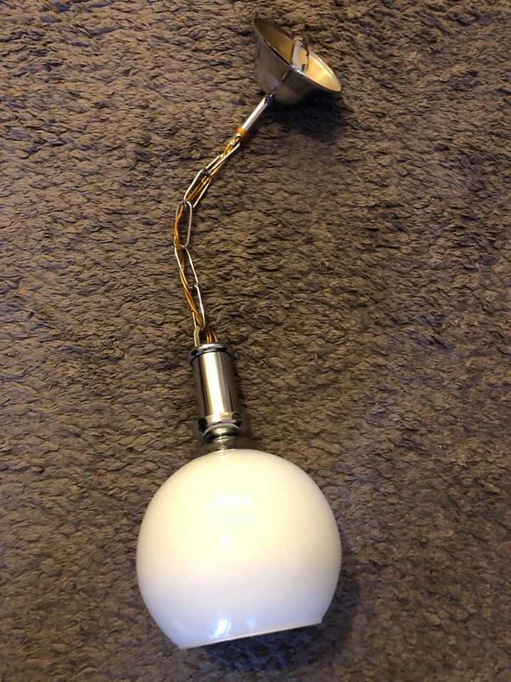 Beyaz Cam Küre Avize Lambası - Görsel 3